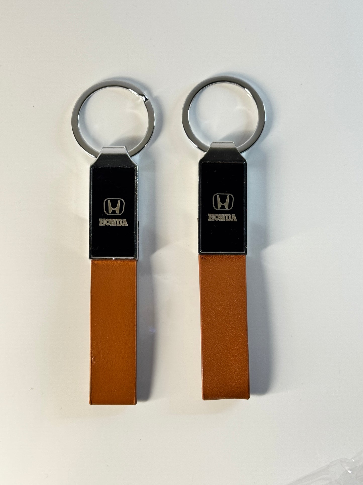 Honda Car Keychain – Elegant Leather & Metal Keychain for Car Owners – Tech Car Home