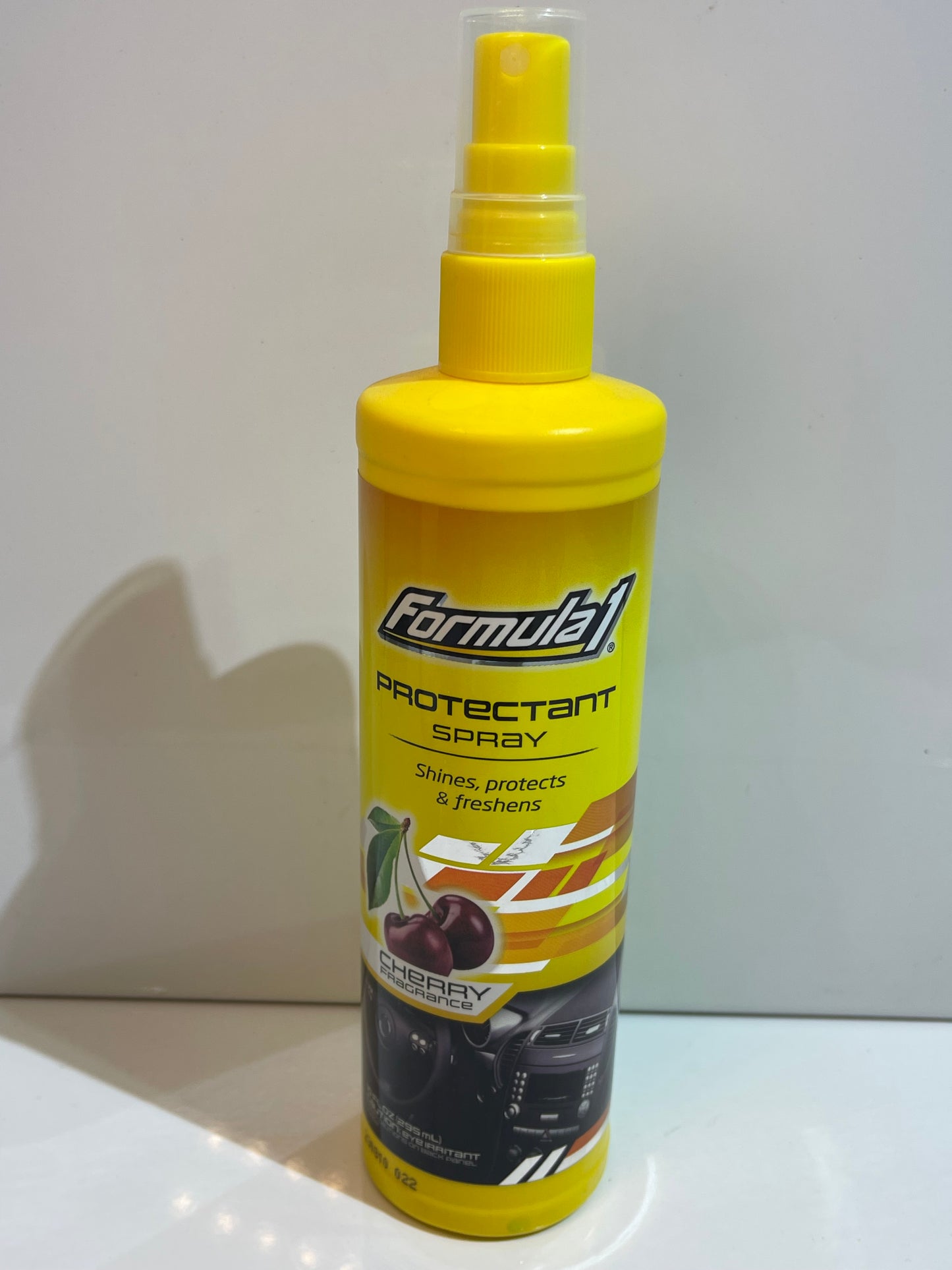 Formula 1 Dashboard & Door Polish – Interior Shine & Protection