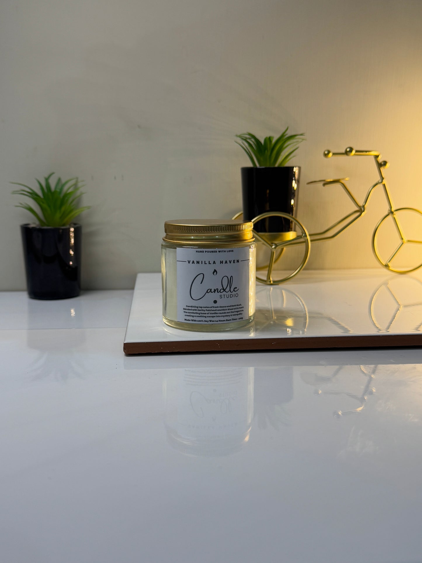 Vanilla Haven - Scented Candle