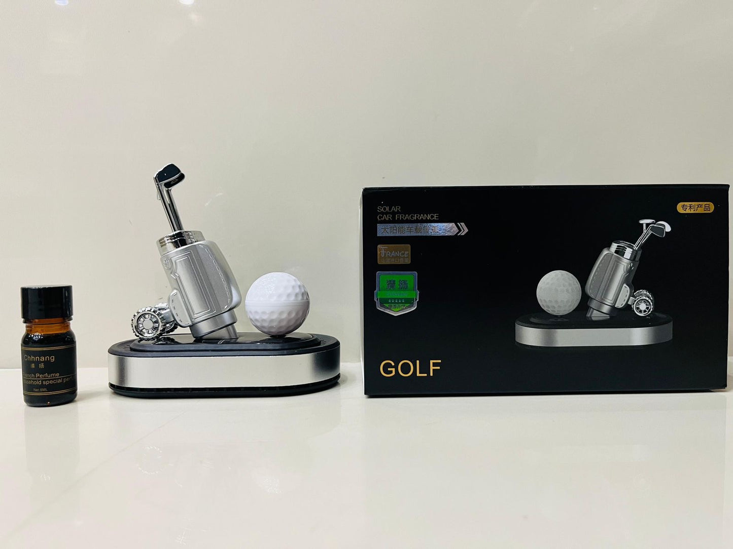 Premium Quality - Solar Perfume Golf Edition – Luxury Car Dashboard Air Freshener | TechCarHome