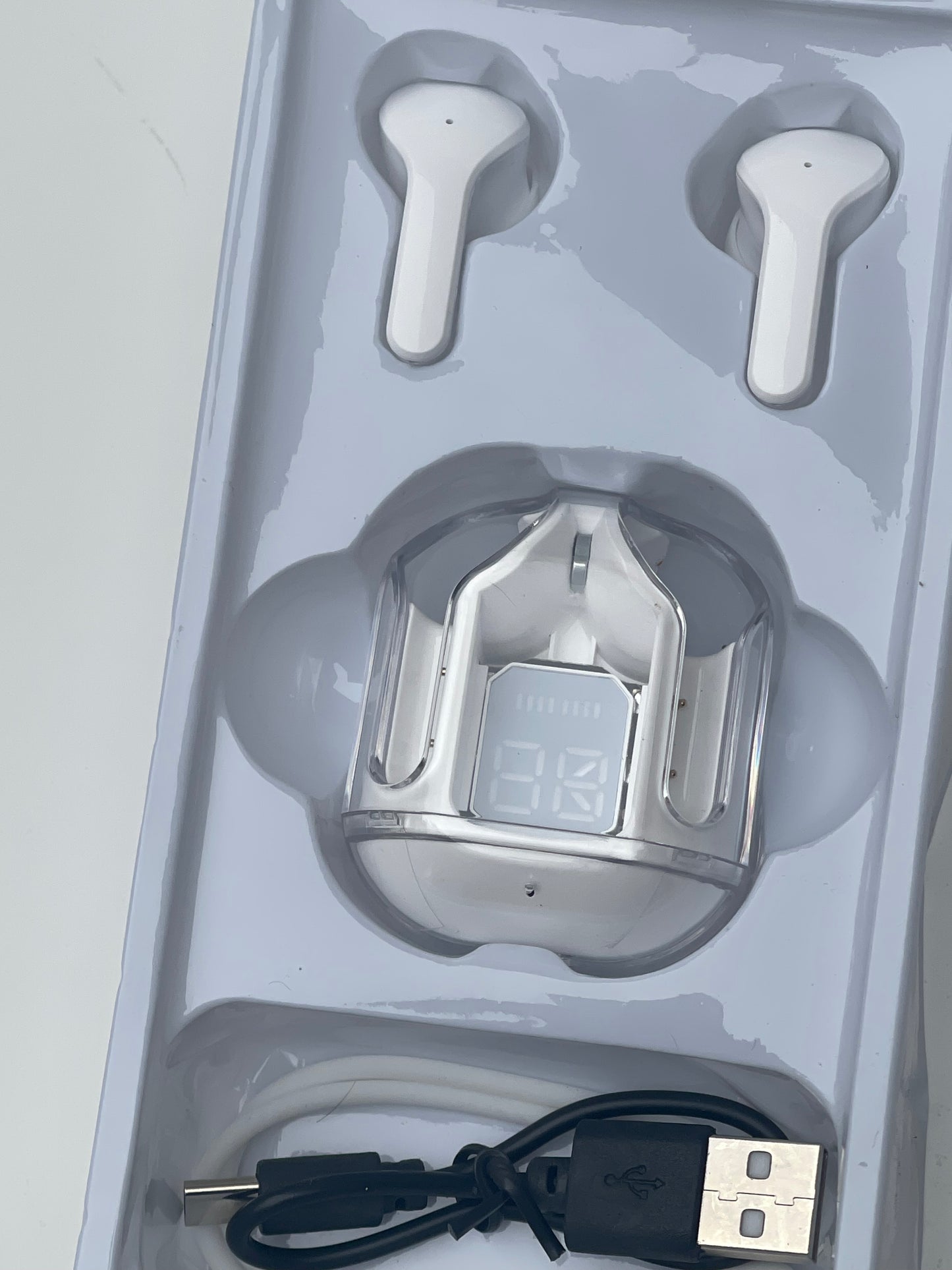 Air 31 Earbuds - Detailed view of active noise cancellation feature in action