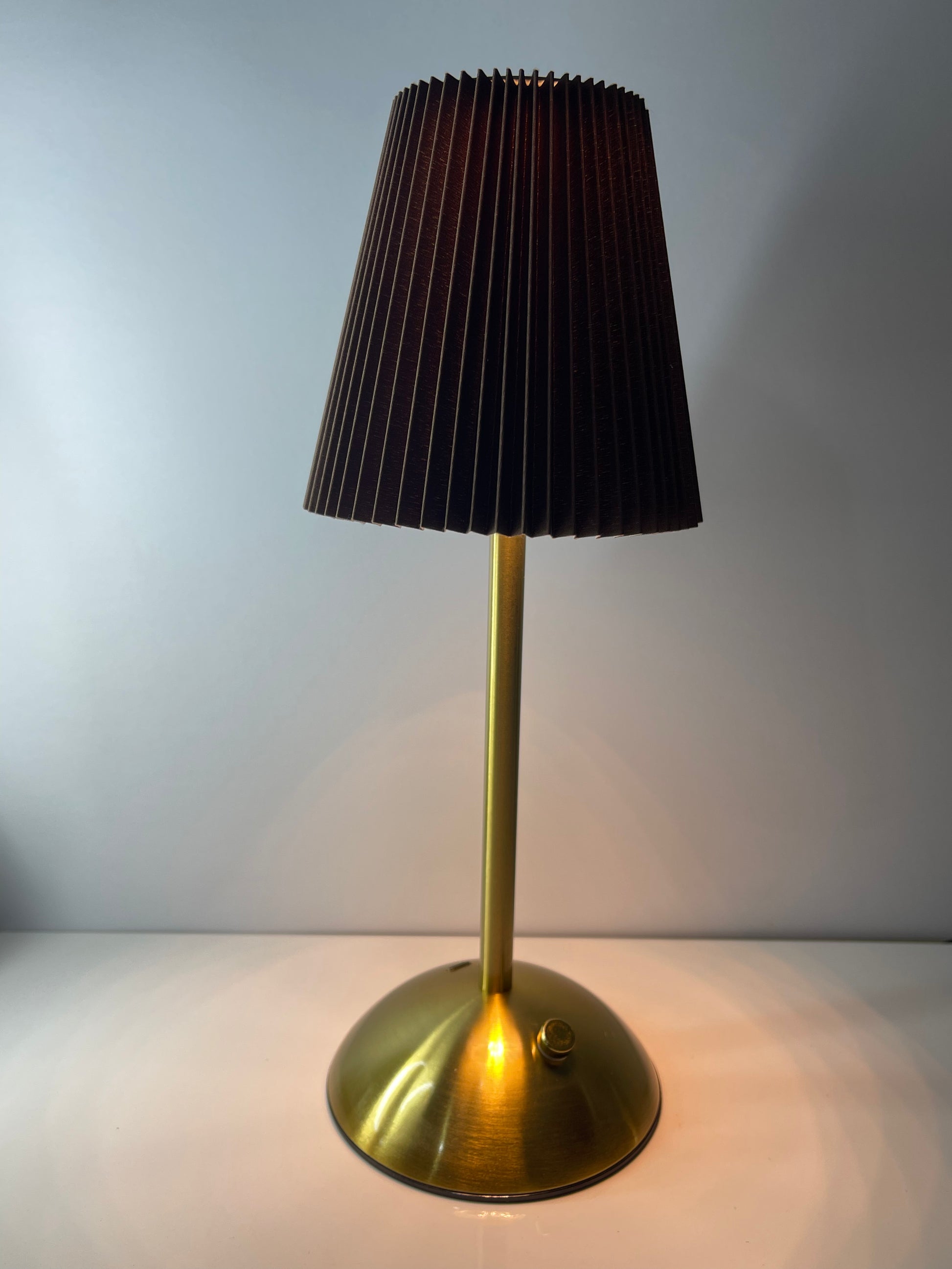 Compact Modern LED Table Lamp in Brown Finish – Ideal for Bedside & Office Use