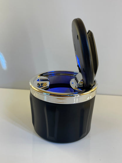 Compact & stylish car ashtray featuring a sleek black design – by TechCarHome.com.