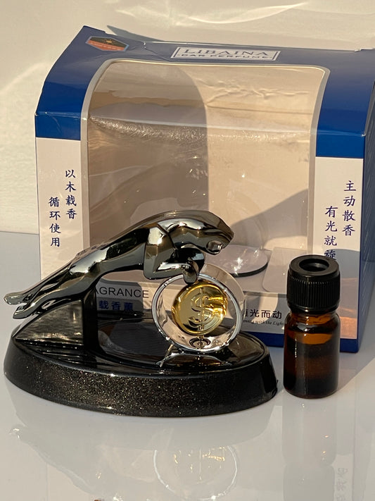 Jaguar Design Solar Powered Car Perfume on Dashboard – Elegant Fragrance