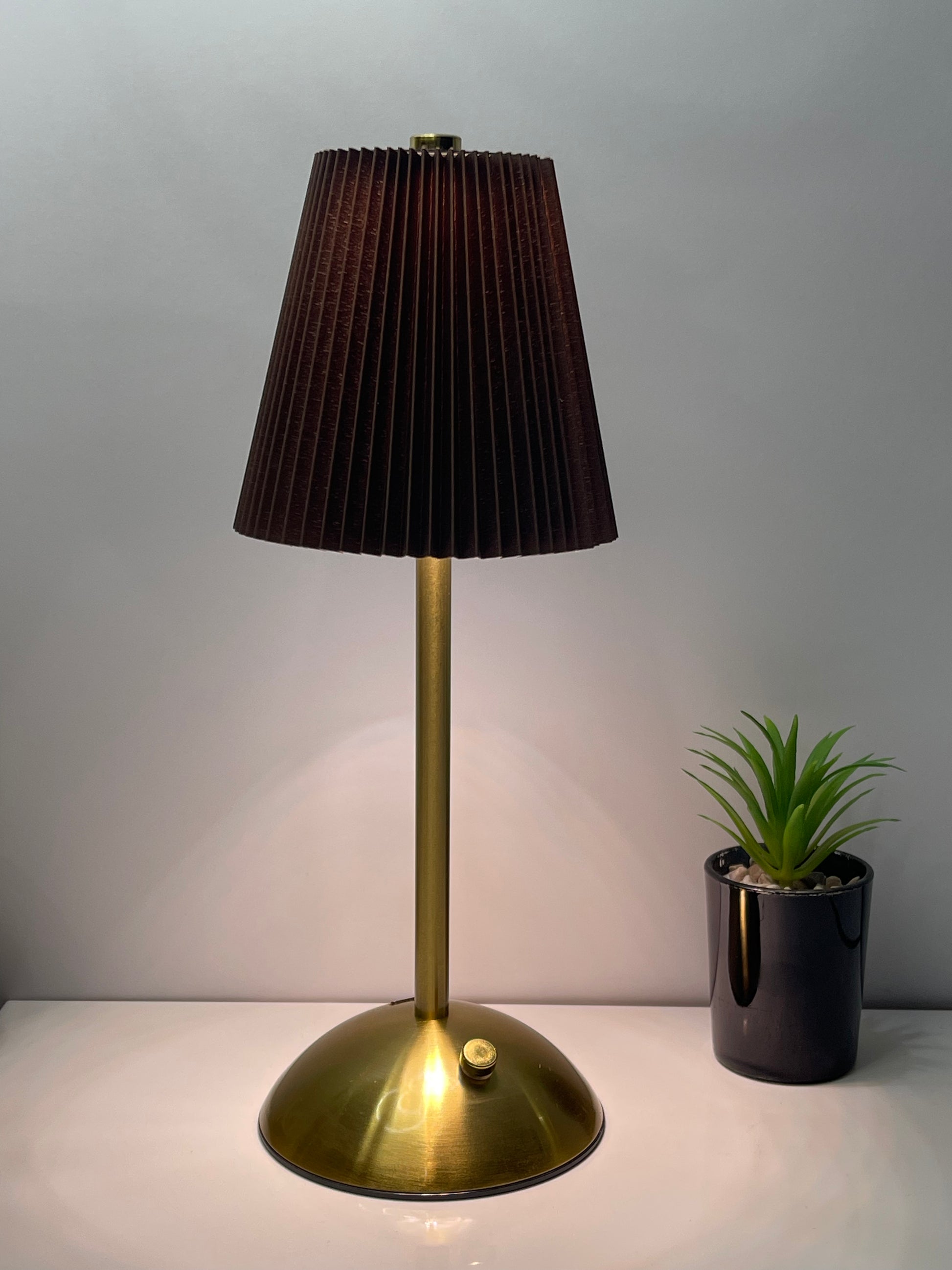 Rechargeable Brown LED Table Lamp with Soft Ambient Lighting – Tech Car Home Pakistan