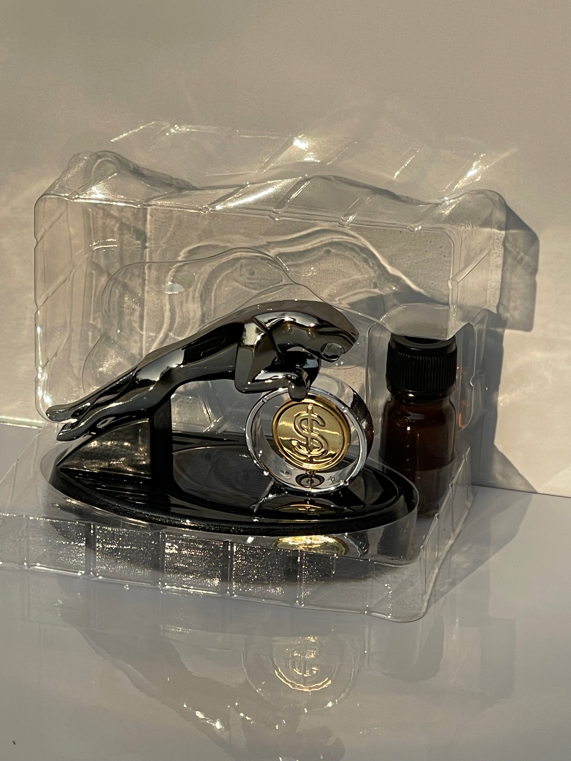 Stylish Jaguar Car Air Freshener – Solar Powered by techcarhome