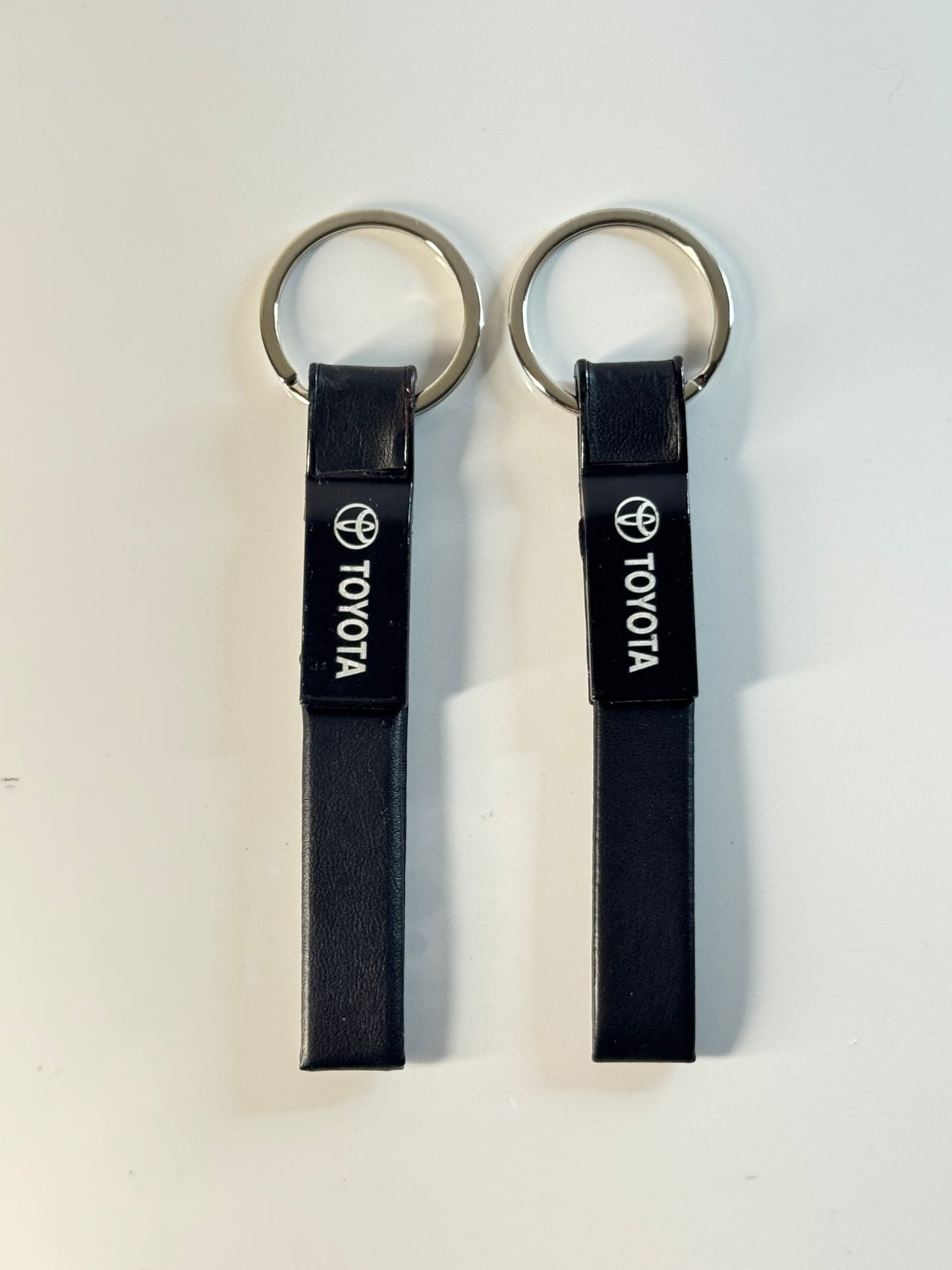 Toyota Black Leather Car Keychain – Strong & Elegant Design