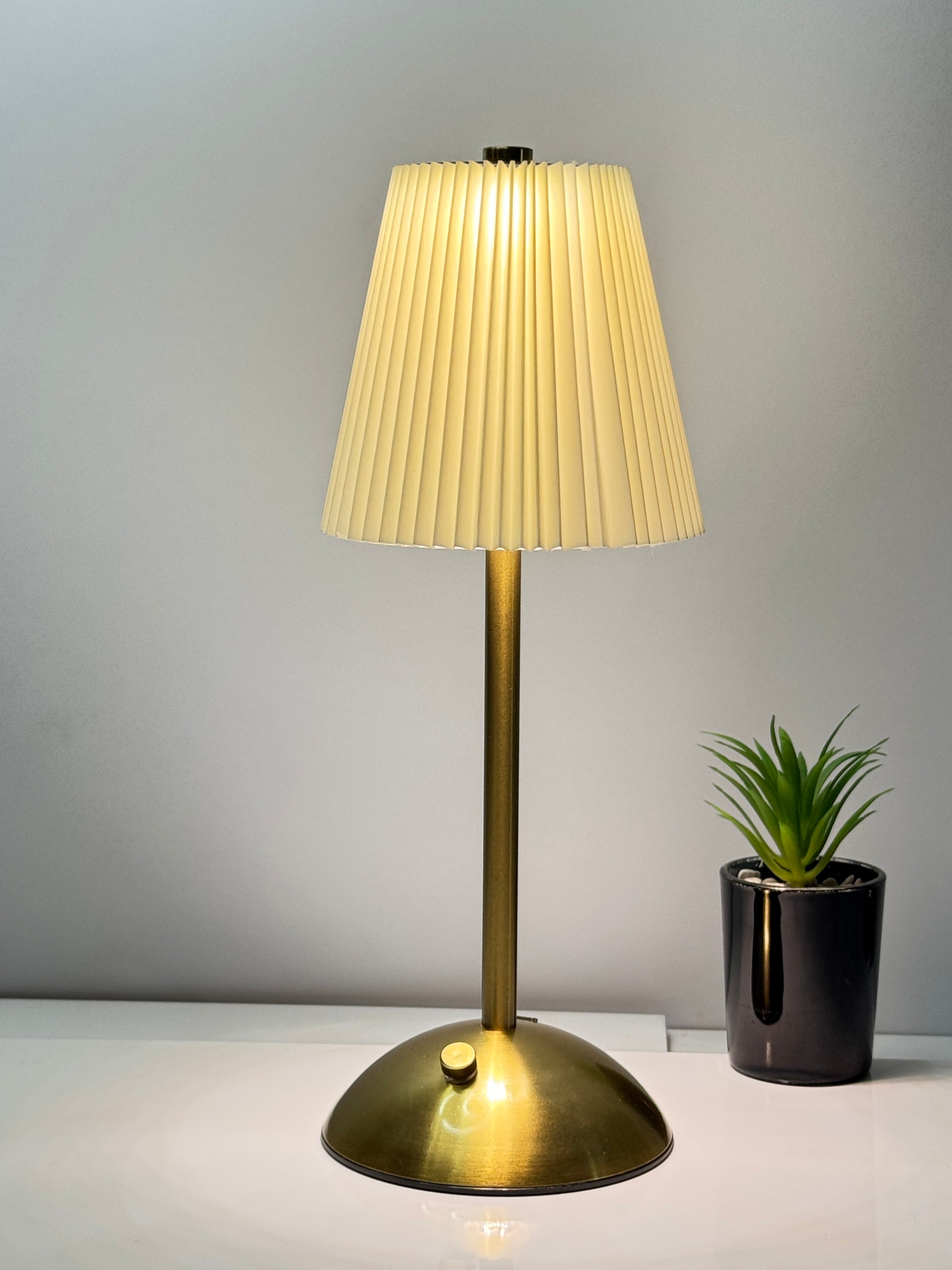 USB rechargeable white cylinder desk lamp – simple and modern home decor | TechCarHome.